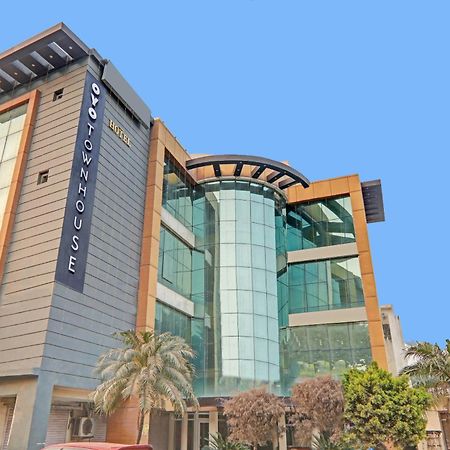 Townhouse 1150 Hotel Dayal Palace Chinhat Bagian luar foto